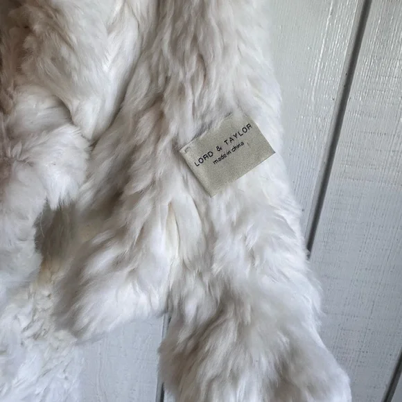 Lord Taylor Cream Rabit Fur Scarf
